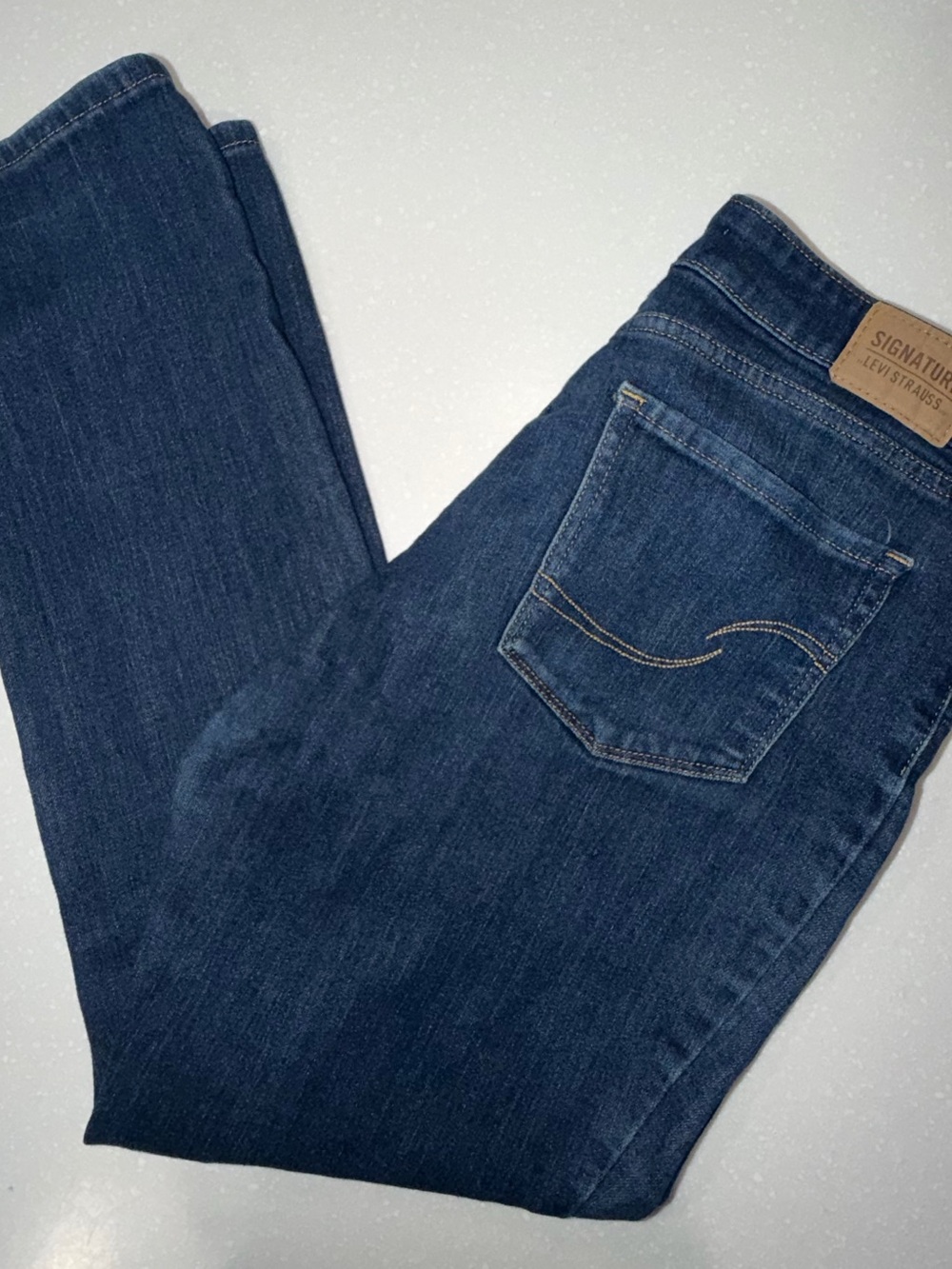Signature by Levi Strauss Women's Straight-Leg Jeans — Dark Blue Denim